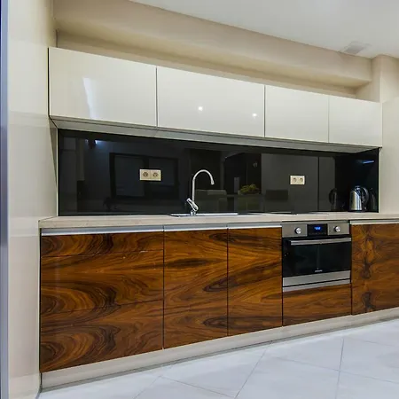 أبارتامنتي دومينو - *