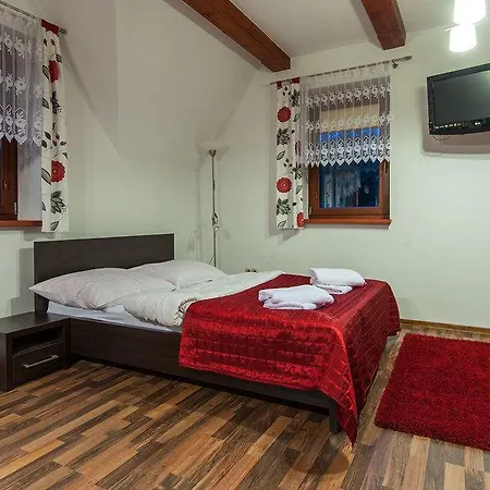 أبارتامنتي دومينو - *