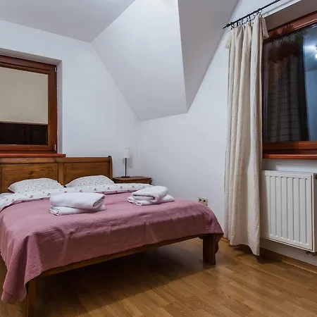 شقة أبارتامنتي دومينو - *